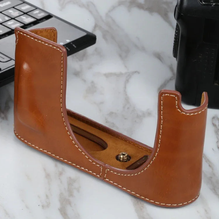 1/4 inch Thread PU Leather Camera Half Case Base for Leica Q2, For Leica Q2