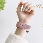 D-förmiges Armband mit glatter Oberfläche als Ersatz für Apple Watch Series 6, SE, 5 und 4 (44 mm) sowie 3, 2 und 1 (42 mm).