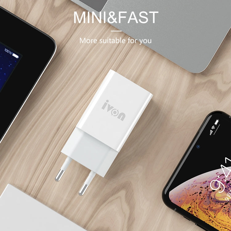 شاحن سفر IVON AD-33 2 في 1 بمنفذ USB واحد 2.1A + كابل بيانات USB إلى USB-C / Type-C بطول 1 متر، قابس الاتحاد الأوروبي، قابس الولايات المتحدة