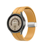 Bracelet de montre en silicone avec boucle argentée pliable