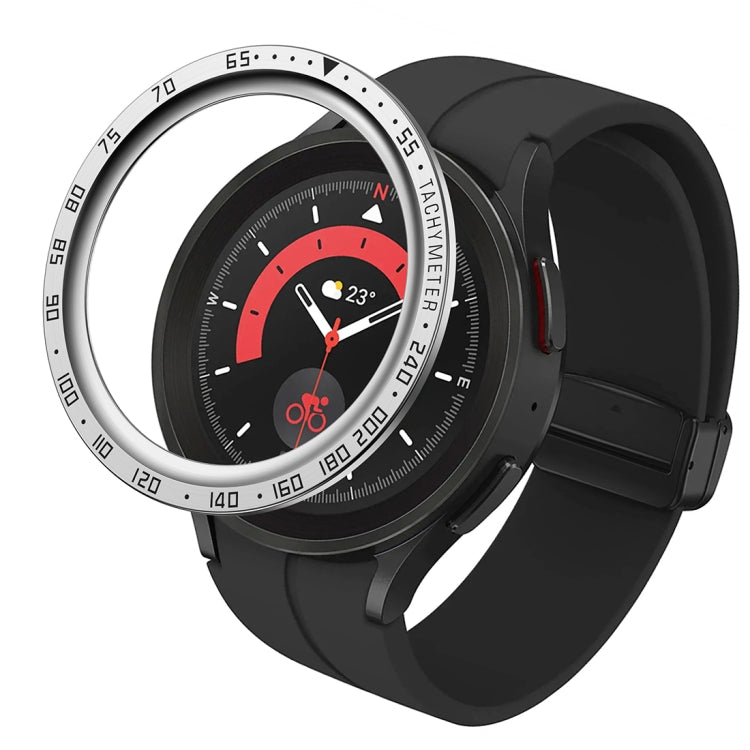 Gehäuse aus Stahl mit Zifferblattschutz, passend für Samsung Galaxy Watch5 Pro 45 mm (A-Style) und Samsung Galaxy Watch5 Pro 45 mm (E-Style).
