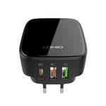 شاحن LDNIO Q334 بقوة 32 واط بمنفذ Type-C + منفذي USB مع كابل USB-C / Type-C إلى USB-C / Type-C بطول 1 متر، قابس الاتحاد الأوروبي، قابس المملكة المتحدة، قابس الولايات المتحدة