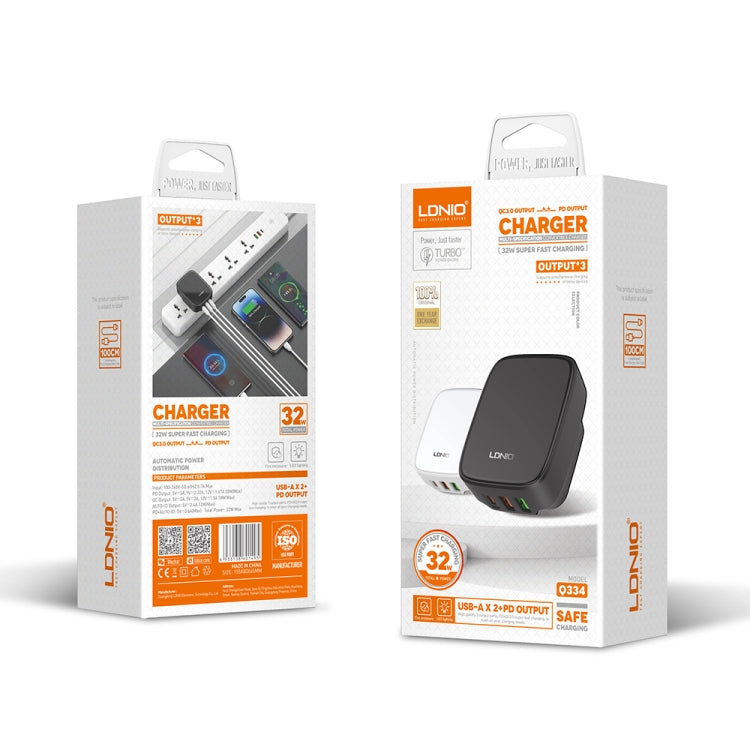 شاحن LDNIO Q334 بقوة 32 واط بمنفذ Type-C + منفذي USB مع كابل USB-C / Type-C إلى USB-C / Type-C بطول 1 متر، قابس الاتحاد الأوروبي، قابس المملكة المتحدة، قابس الولايات المتحدة