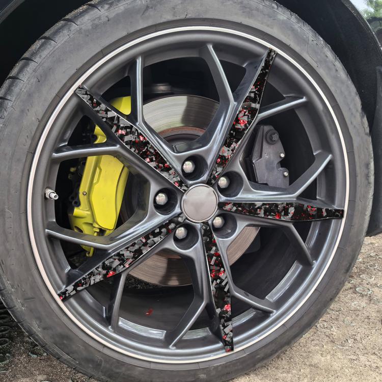 20pcs/Set Forged Gold Foil Carbon Fiber Car Wheels Decorative Sticker for Chevrolet Corvette C8 2020-, Left and Right Driver, Wheels