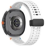 xDfind Magnetic Black Buckle Silicone Watch Band, For Samsung Galaxy Watch8 / Watch8 Classic