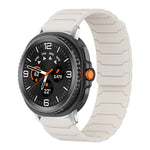 xDfind Magnetic Silicone Watch Band, For Samsung Galaxy Watch Ultra / Ultra 2025, For Samsung Galaxy Watch8 / 8 Classic, For Samsung Galaxy Watch 7 / 6 / 5 / FE