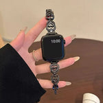 سوار ساعة معدني ماسي بتصميم القلب المزدوج من xDfind، لسلسلة Apple Watch مقاسات 42 / 44 / 45 / 46 / 49مم، لسلسلة Apple Watch مقاسات 38 / 40 / 41 / S10 42مم