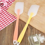 5 PCS Baking Tool Translucent Integrated High Temperature Resistance Cream Silicone Scraper Cake Spatula, Random Color Delivery