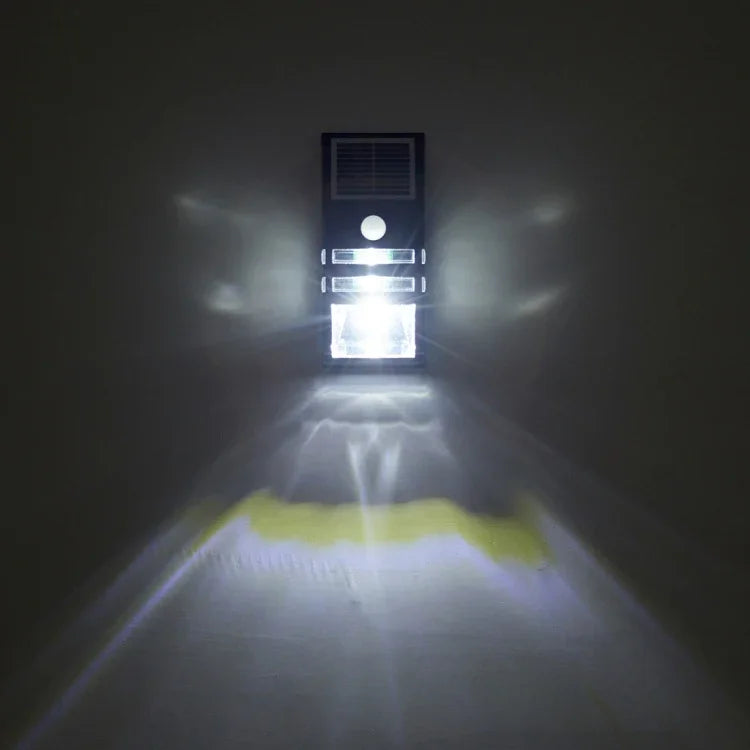 80 LM 6000-6500K Outdoor Wall Light with 5V 0.5W Solar Panel, 0.2W White Light