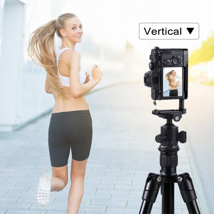 PULUZ 1/4 inch Vertical Shoot Quick Release L Plate Bracket Base Holder for Sony A9 (ILCE-9) / A7 III/ A7R III, For Sony A9 (Red)