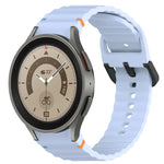 سوار ساعة سيليكون بنقشة حبيبات متموجة مع مشبك أسود مخيط، لـ Samsung Galaxy Watch 5 مقاس 40 / 44مم، لـ Samsung Galaxy Watch 5 Pro، لـ Samsung Galaxy Watch 4 مقاس 40 / 44مم، لـ Samsung Galaxy Watch 4 Classic مقاس 42 / 46مم