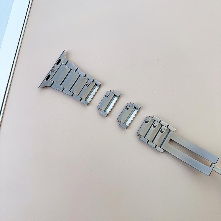 Abnehmbares, gebogenes Edelstahl-Armband, passend für Apple Watch 46 mm / 49 mm / 45 mm / 44 mm und 42 mm / 41 mm / 40 mm / 38 mm