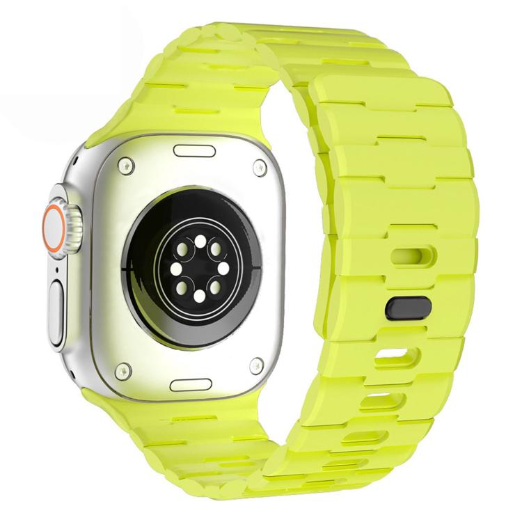 Horse-Embossed Single-Pin Magnetic Silicone Watch Band, For Apple Watch 46mm / 49mm / 45mm / 44mm