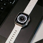 Horse-Embossed Single-Pin Magnetic Silicone Watch Band, For Apple Watch 46mm / 49mm / 45mm / 44mm