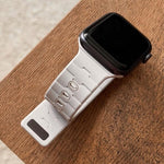 Horse-Embossed Single-Pin Magnetic Silicone Watch Band, For Apple Watch 46mm / 49mm / 45mm / 44mm