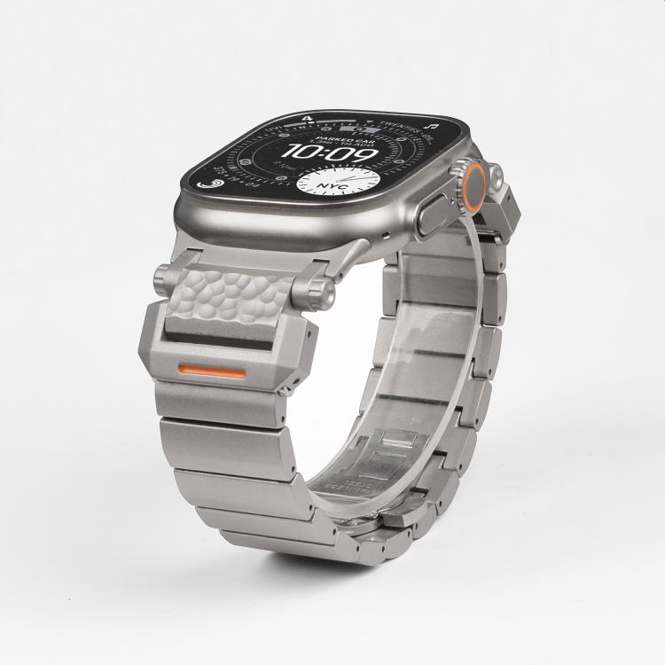 Hammer Pattern Butterfly Buckle Stainless Steel Head One Bead Titanium Alloy Watch Band, For Apple Watch 46mm / 49mm / 45mm / 44mm