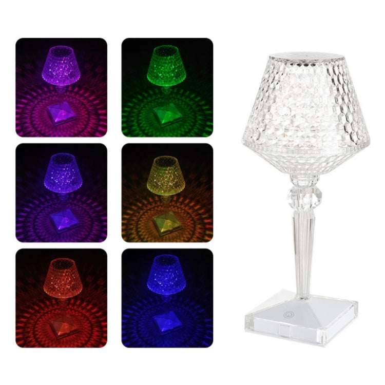 مصباح طاولة كريستالي بجانب السرير LED على شكل كأس نبيذ، المواصفات: نموذج 3 ألوان USB، تحكم عن بعد RGB بـ16 لون، نموذج 3 ألوان بقابس