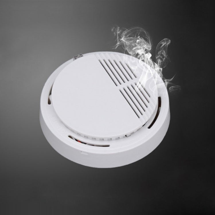 SS - 168 First Alert Battery - Operated Fire Smoke Alarm Detector - Trustpick