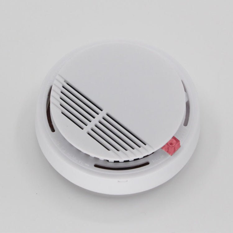 SS - 168 First Alert Battery - Operated Fire Smoke Alarm Detector - Trustpick